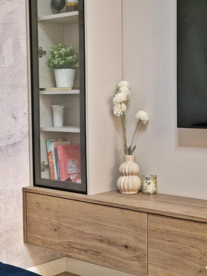 רוביני Apartments Jasna מראה חיצוני תמונה