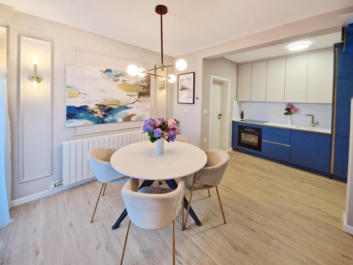 רוביני Apartments Jasna מראה חיצוני תמונה