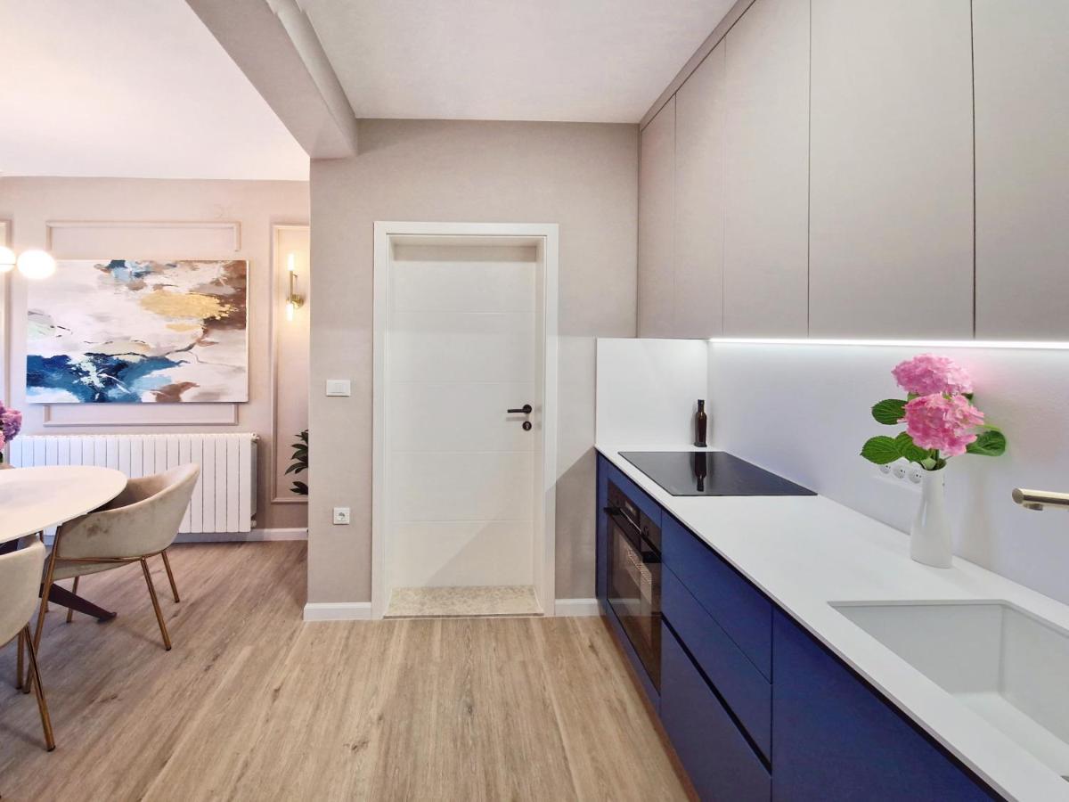 רוביני Apartments Jasna מראה חיצוני תמונה