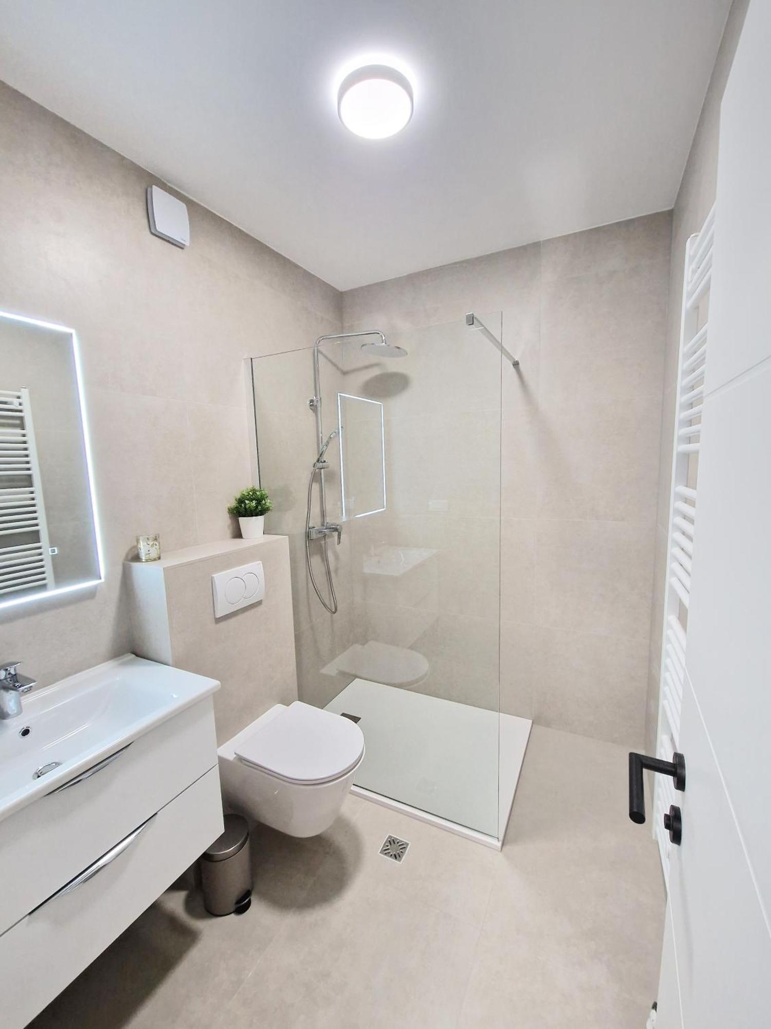 רוביני Apartments Jasna מראה חיצוני תמונה